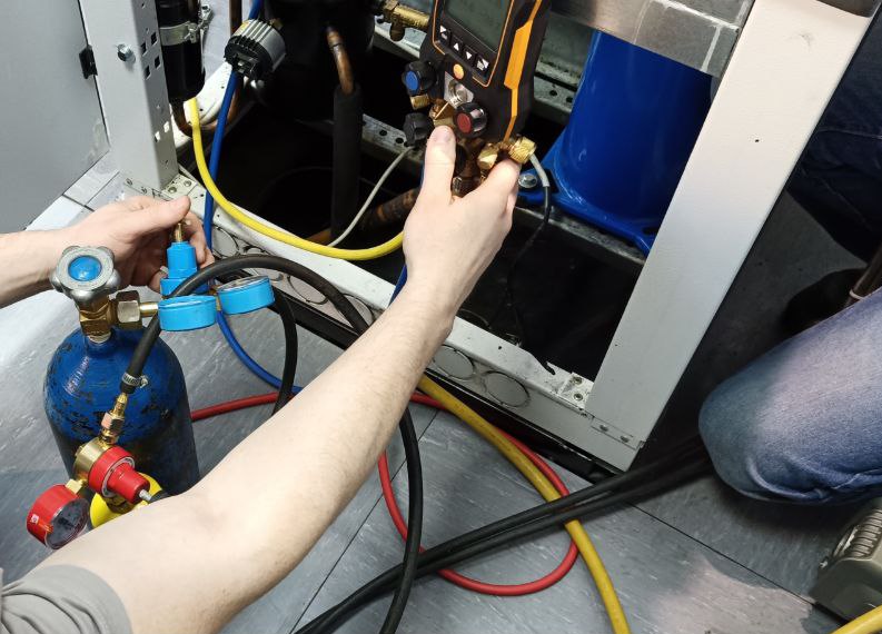 Ремонт прецизионных кондиционеров в Москве